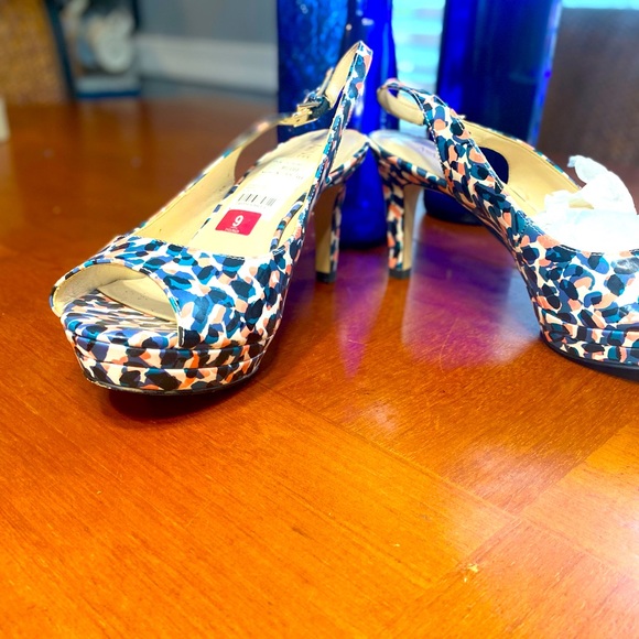 Nine West sling backs platforms - Picture 2 of 5